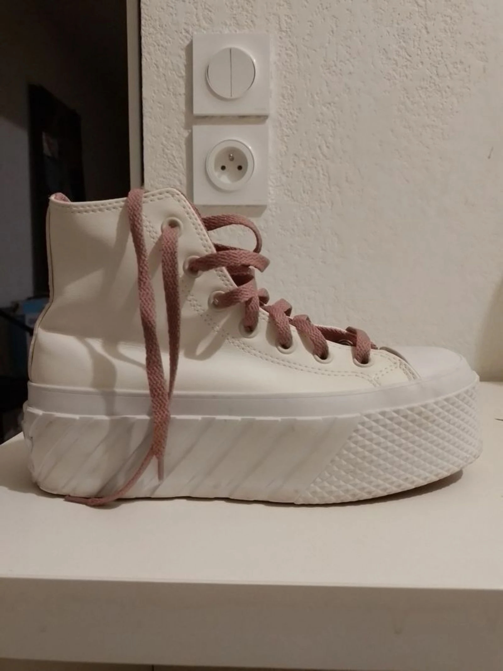 Converse  – photo 3